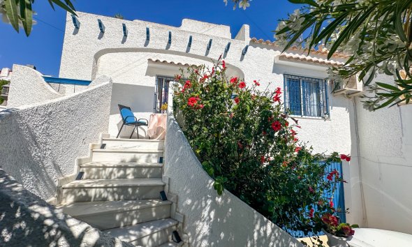 Adosado - Reventa - Torrevieja -
                Los Balcones
