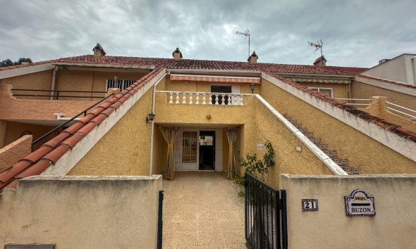 Adosado - Reventa - Torrevieja -
                Los Balcones