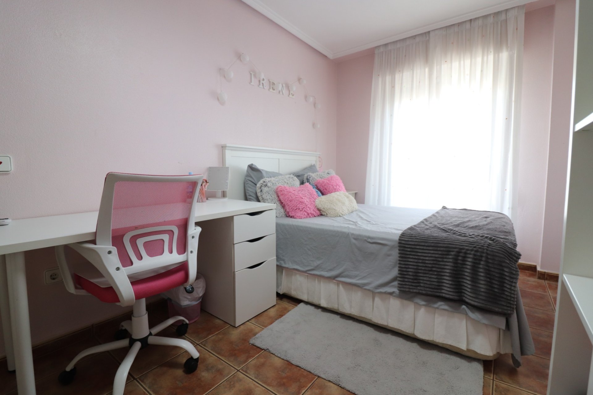 Gensalg - apartment -
Dolores - Dolores - Town