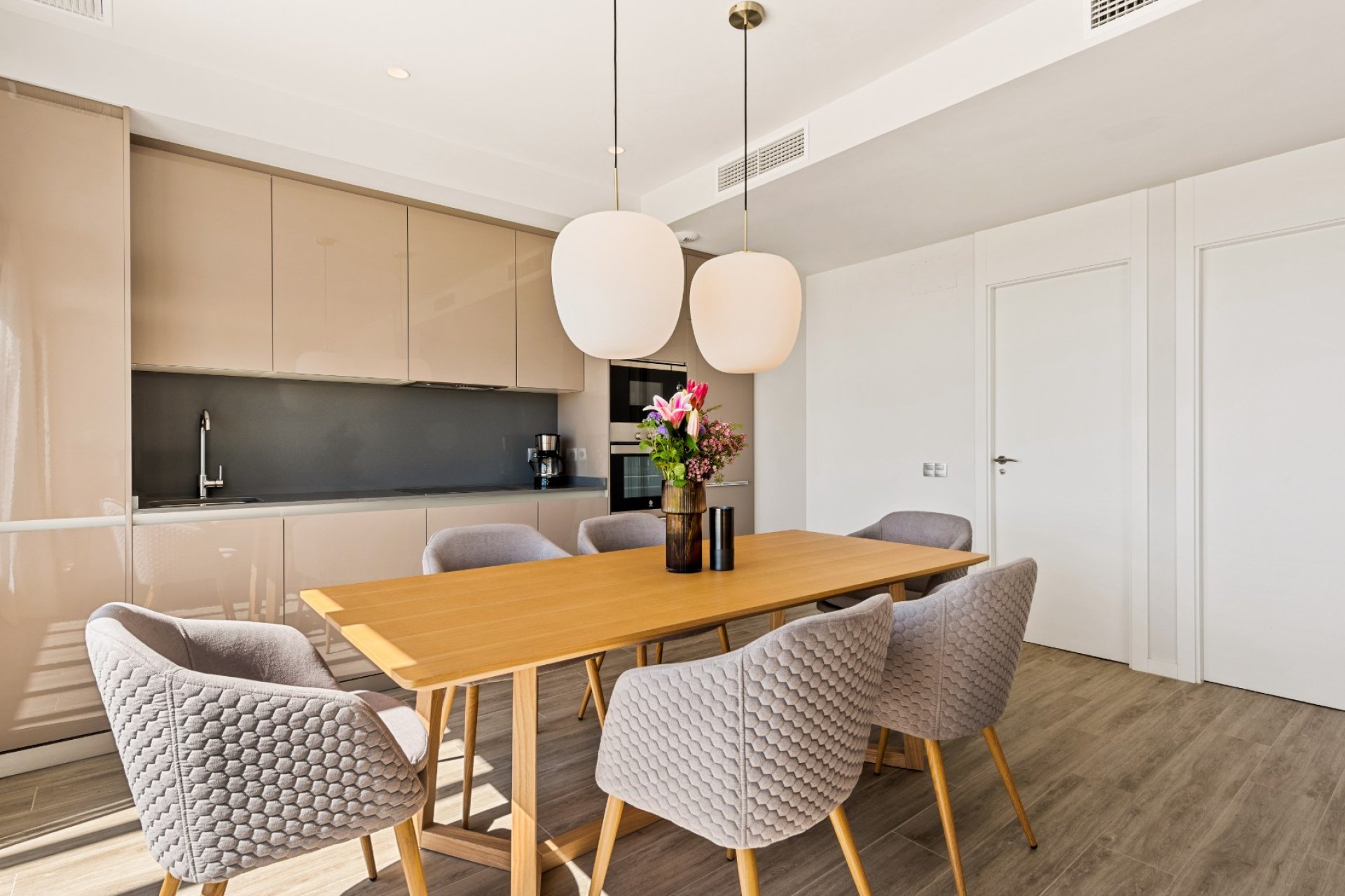 Gensalg - apartment -
Estepona - Cancelada