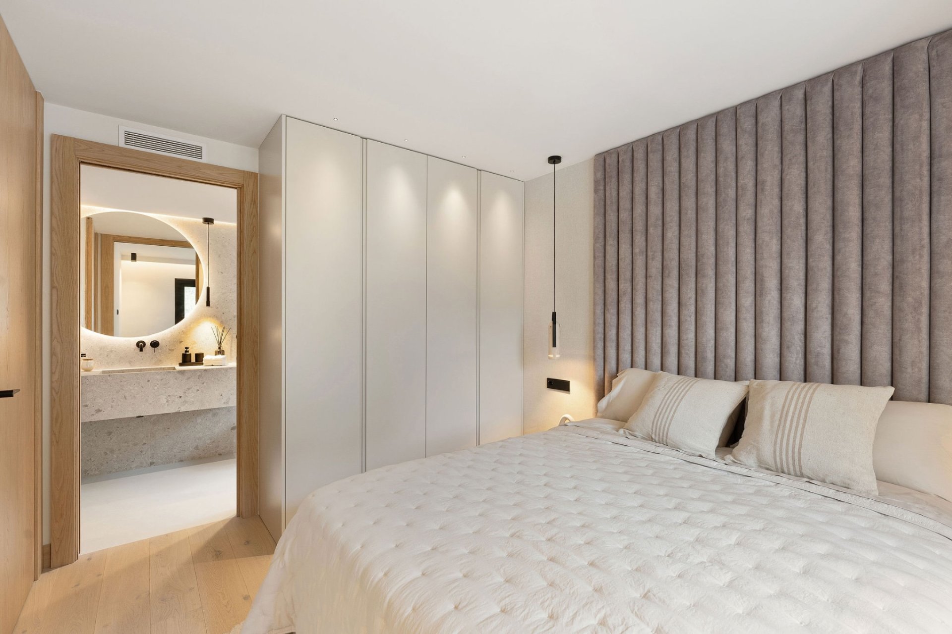 Gensalg - apartment -
Marbella - Nueva Andalucía