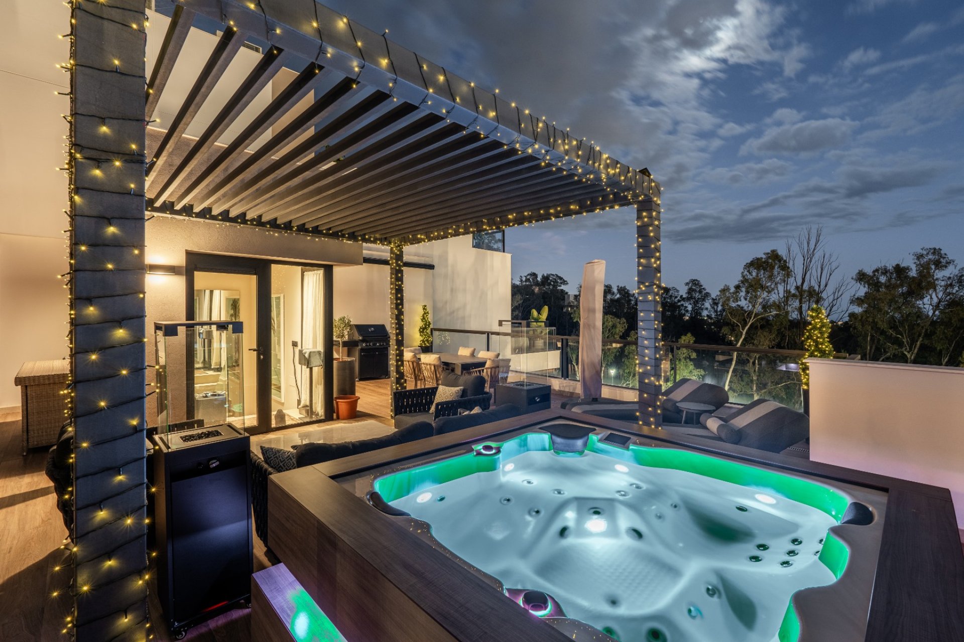 Gensalg - apartment -
Marbella - Nueva Andalucía