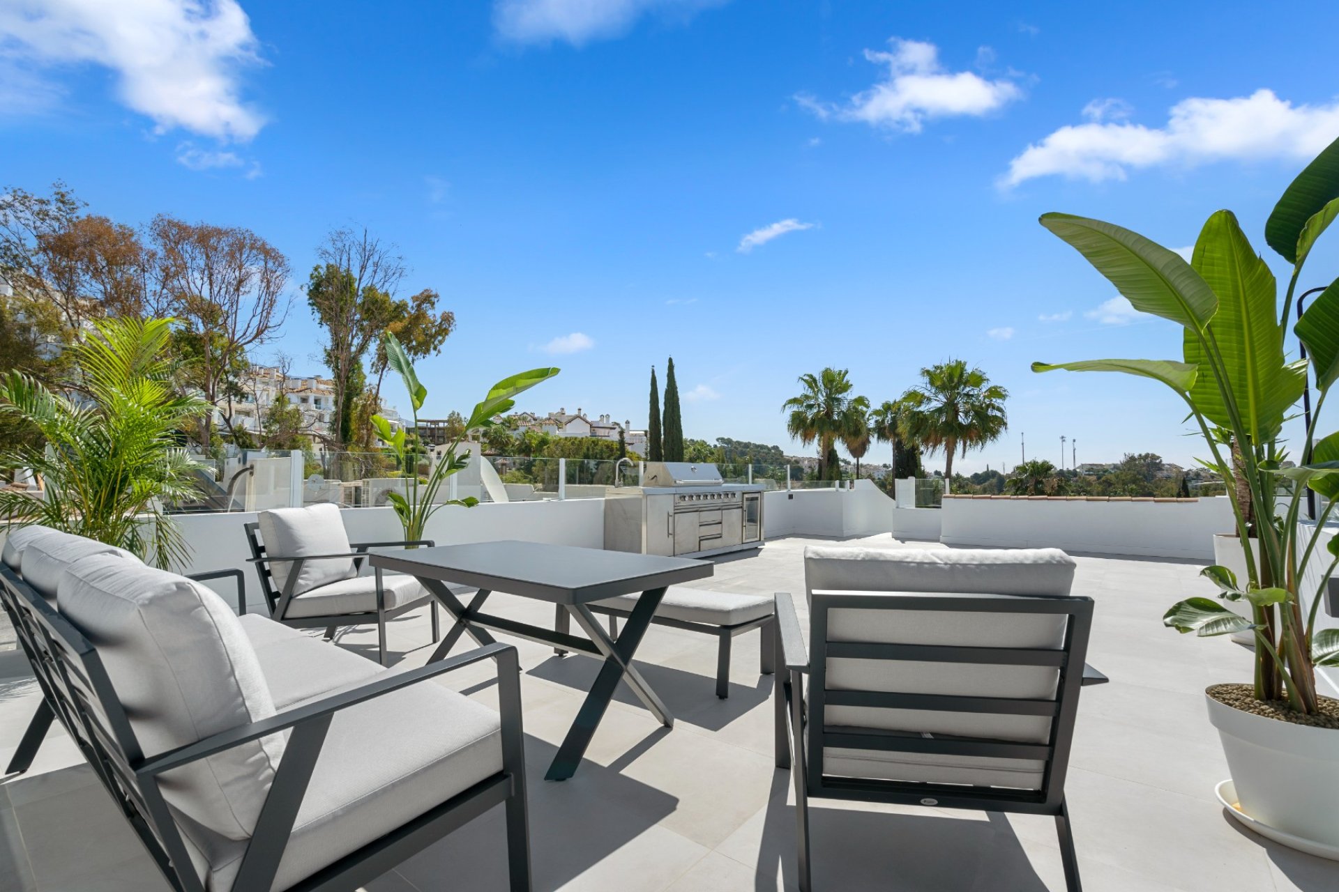 Gensalg - apartment -
Marbella - Nueva Andalucía