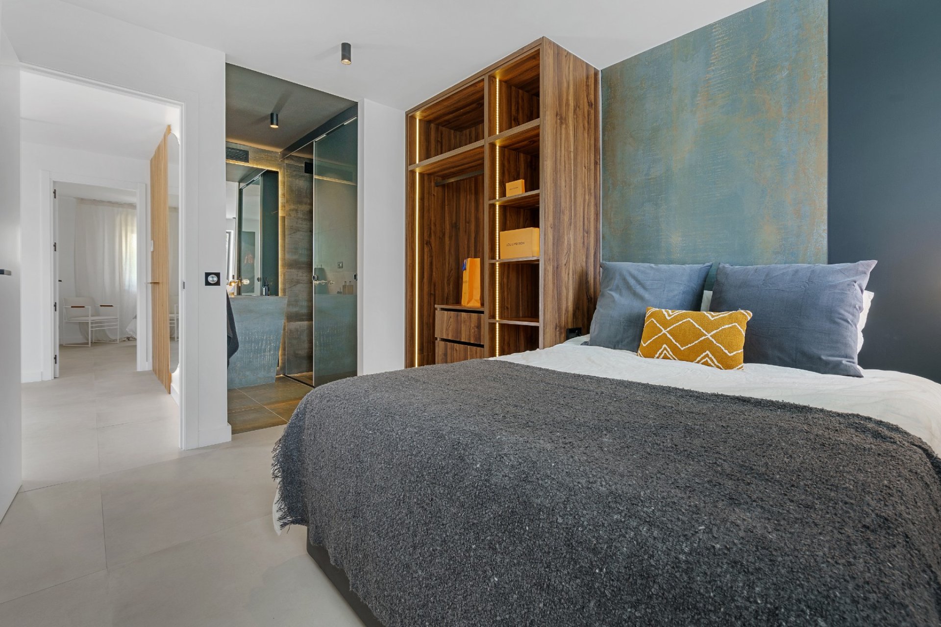 Gensalg - apartment -
Marbella - Nueva Andalucía