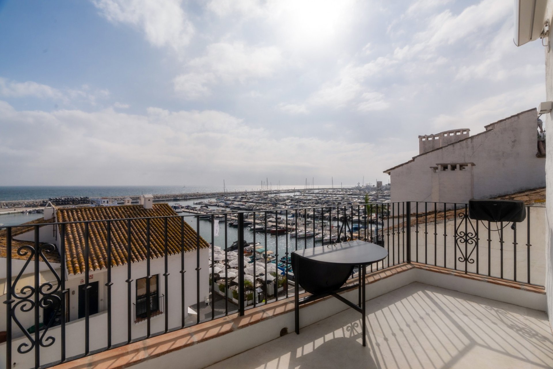 Gensalg - apartment -
Marbella - Puerto Banús