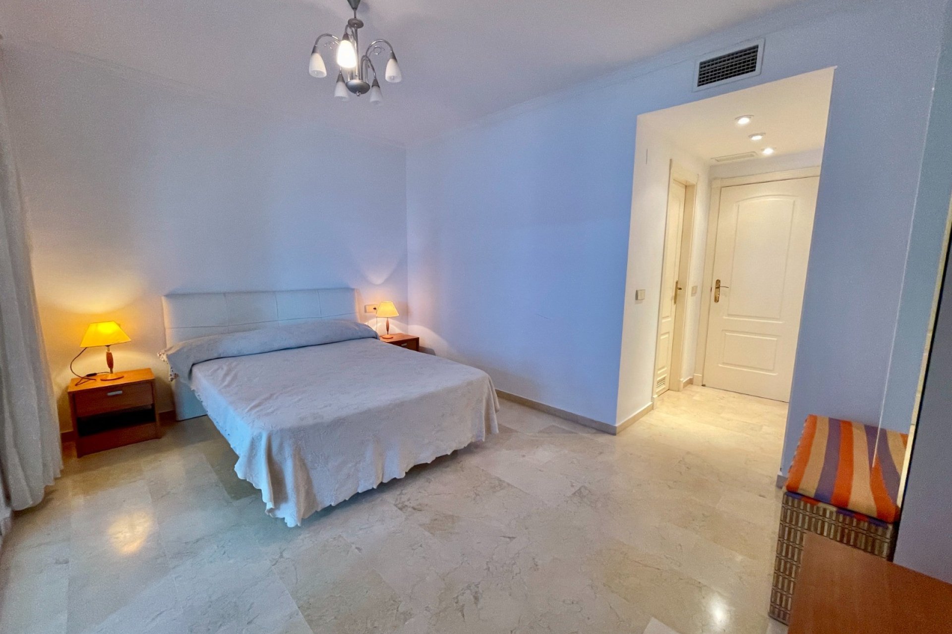 Gensalg - apartment -
Marbella - Puerto Banús