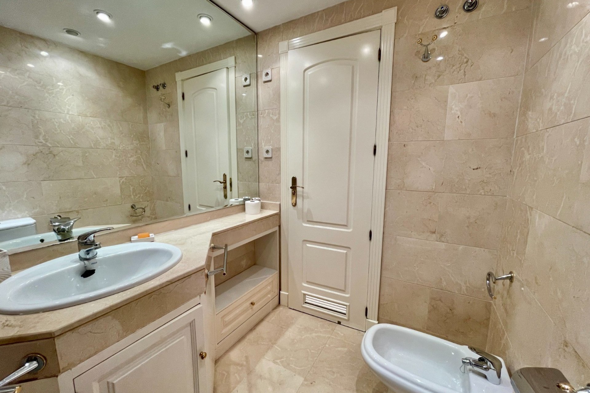 Gensalg - apartment -
Marbella - Puerto Banús