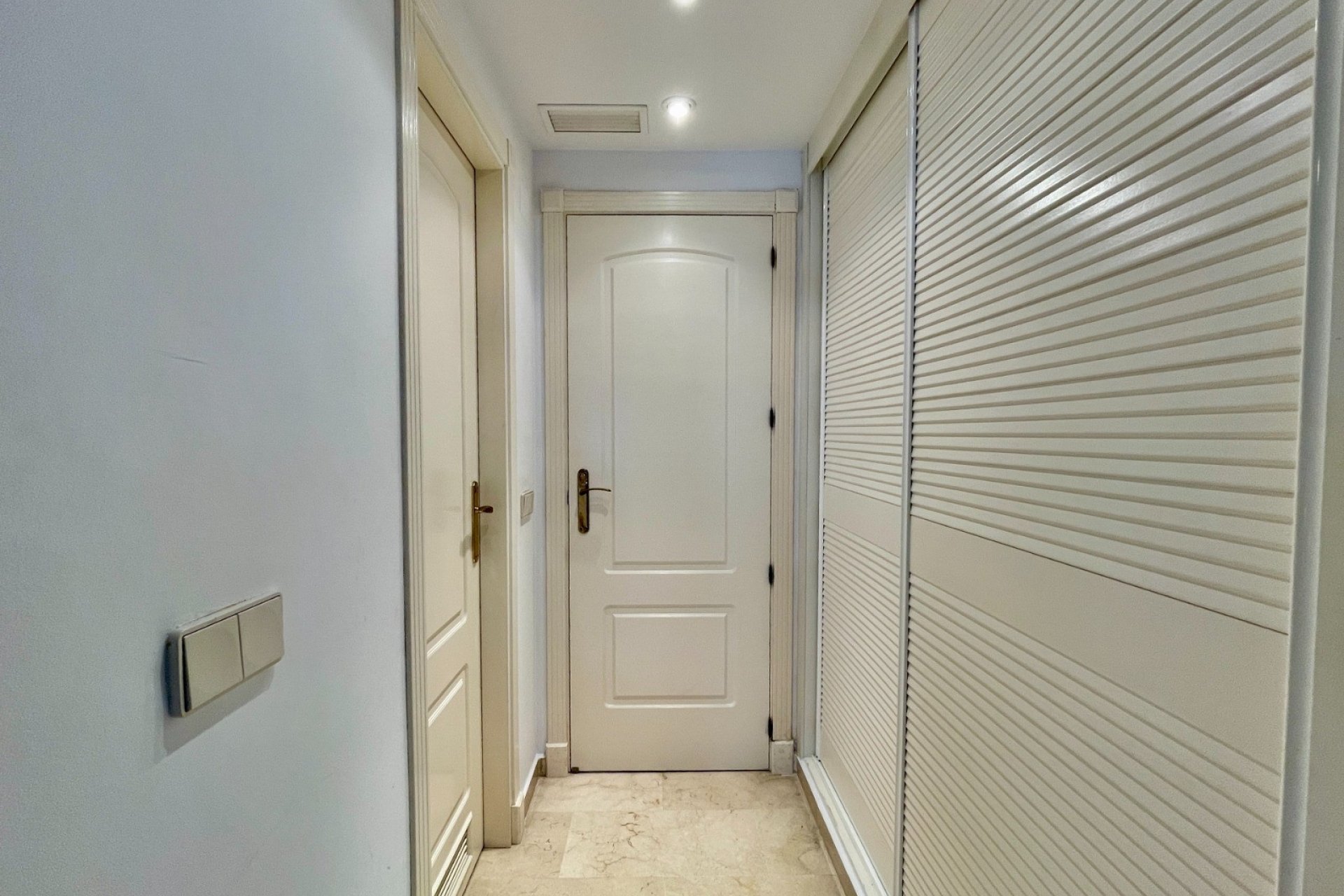Gensalg - apartment -
Marbella - Puerto Banús