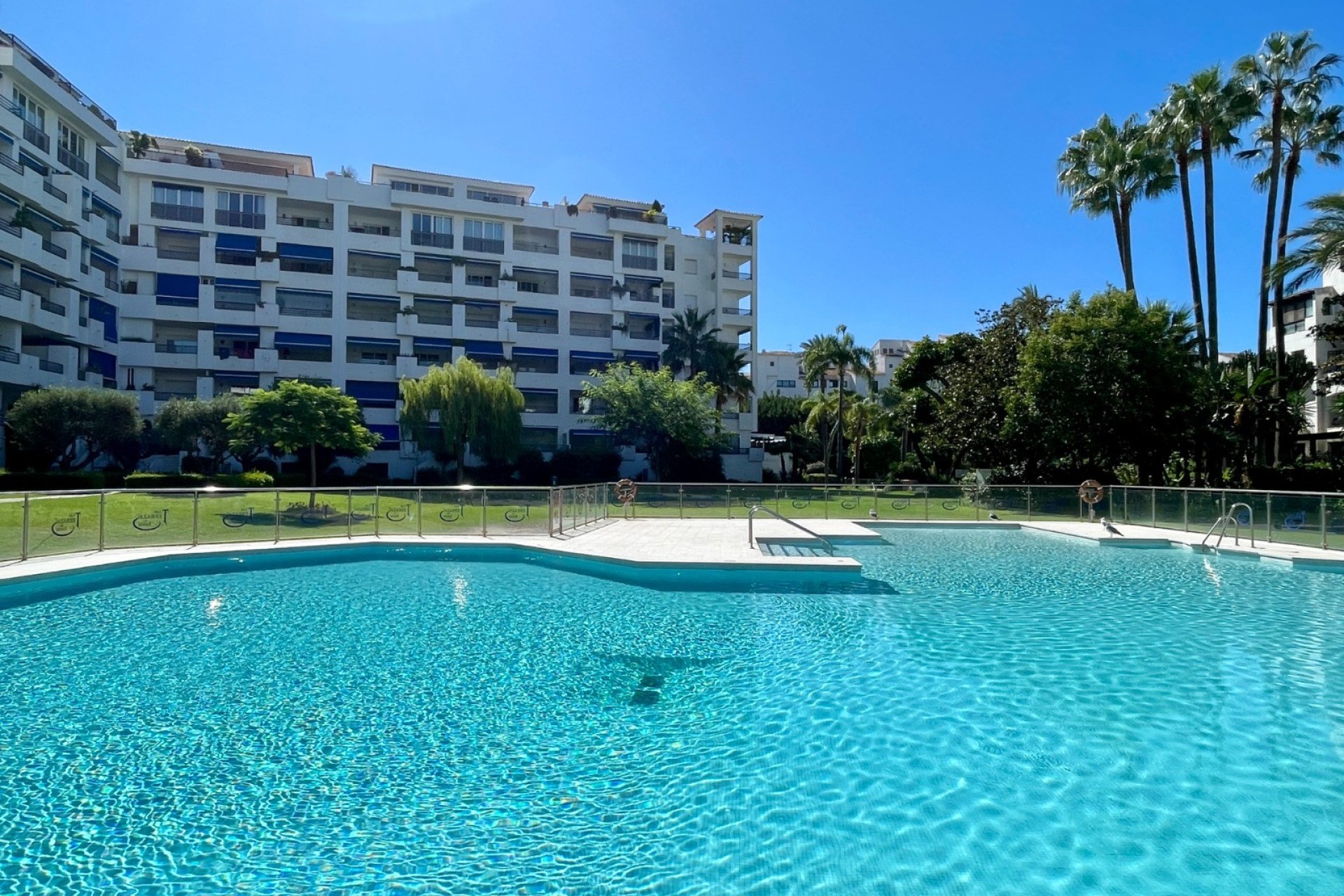 Gensalg - apartment -
Marbella - Puerto Banús