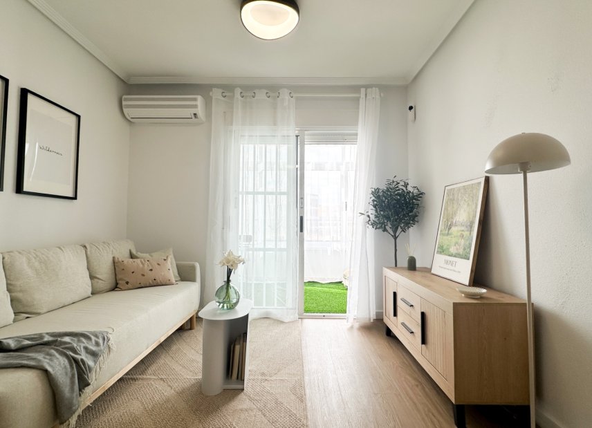 Gensalg - apartment -
Orihuela Costa - Playa Flamenca