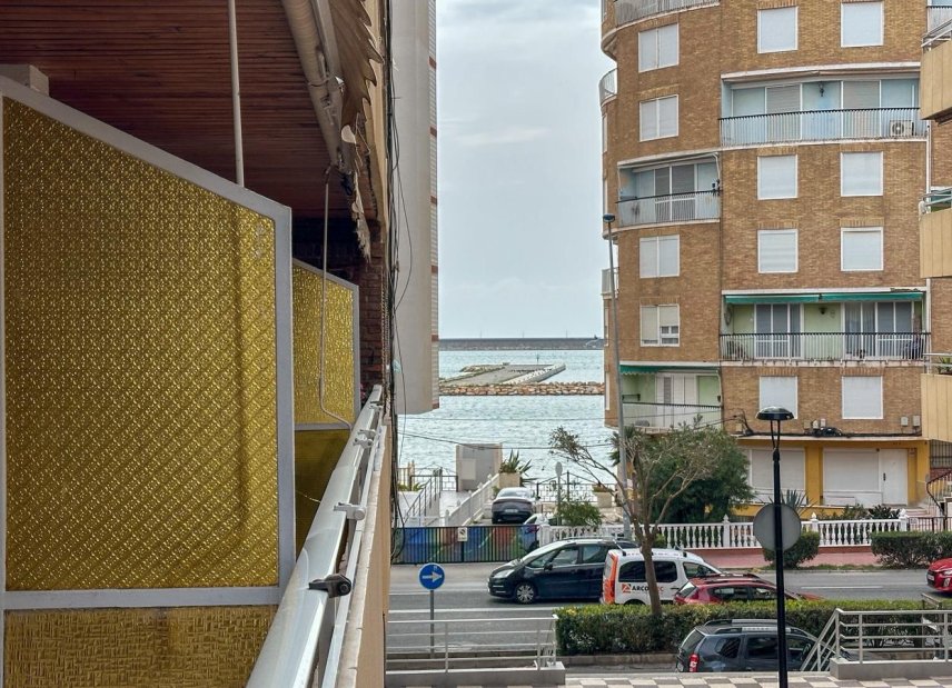 Gensalg - apartment -
Torrevieja - Playa Los Naufragos