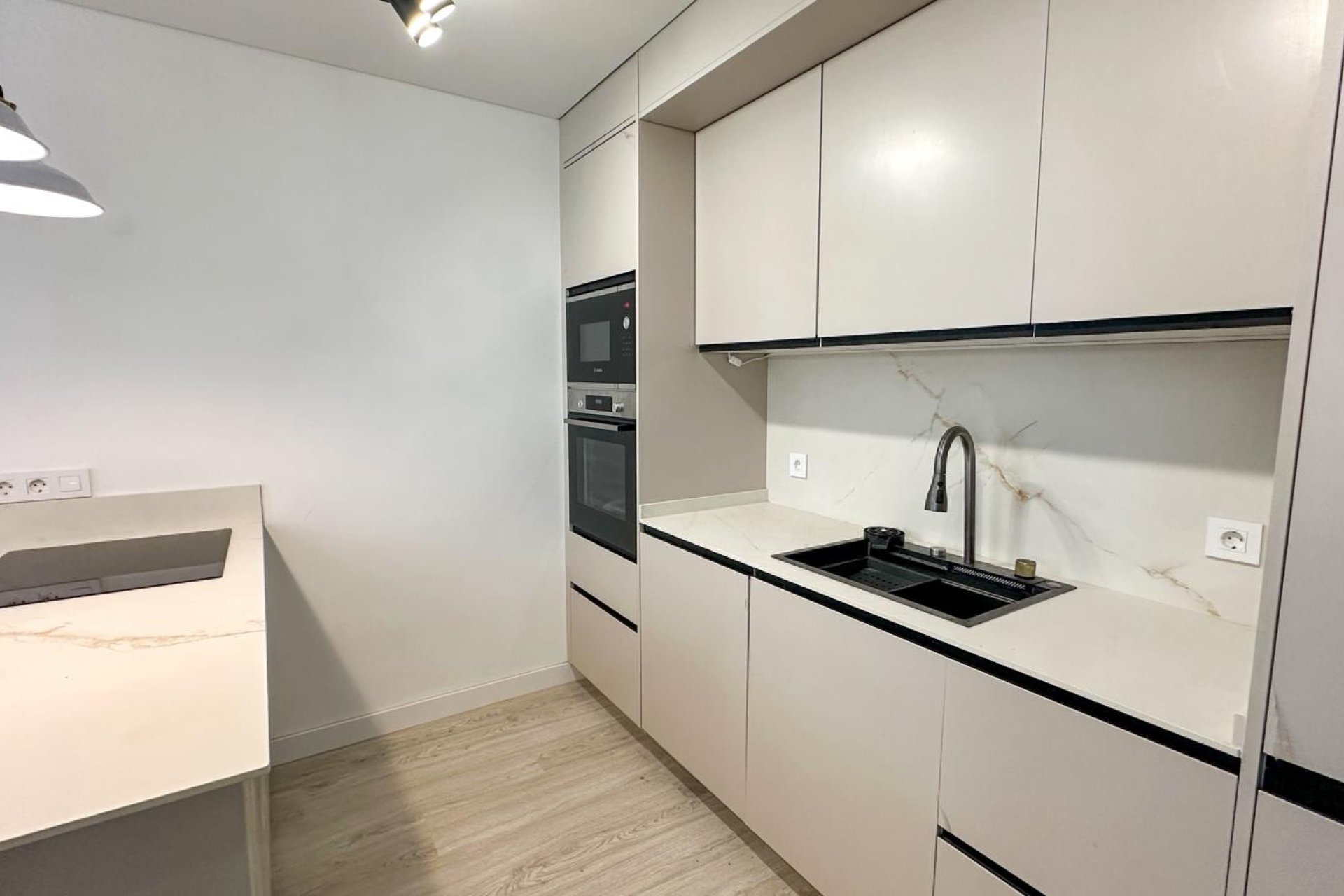 Gensalg - apartment -
Torrevieja - Playa Los Naufragos