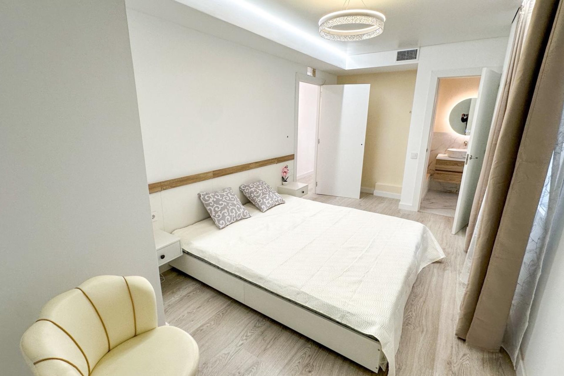 Gensalg - apartment -
Torrevieja - Playa Los Naufragos