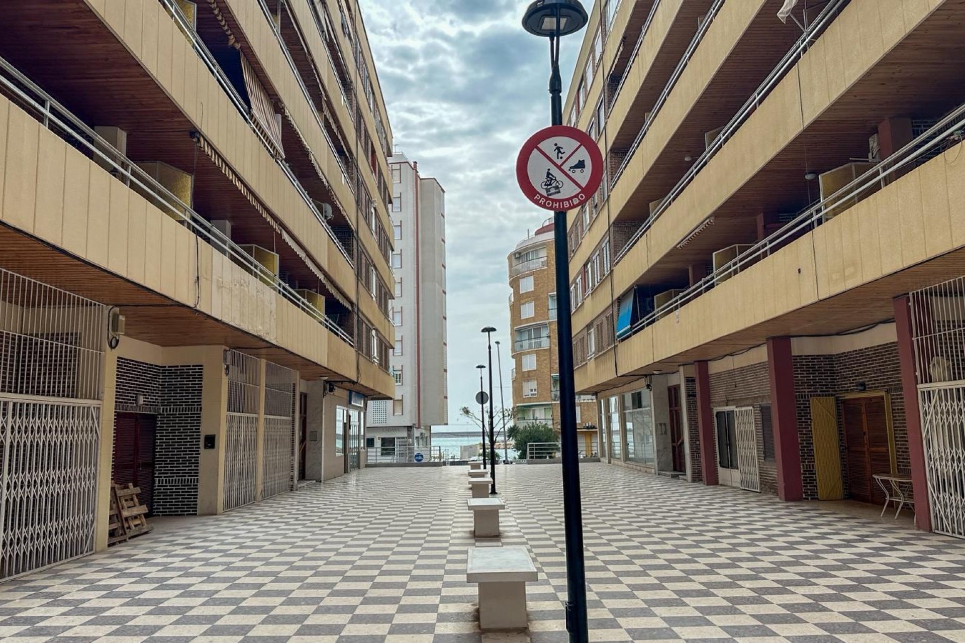 Gensalg - apartment -
Torrevieja - Playa Los Naufragos