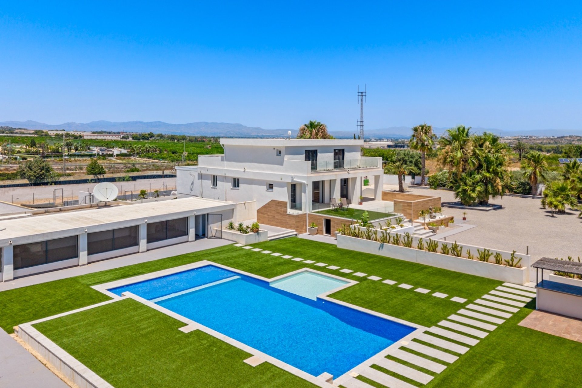 Gensalg - Country House -
Los Montesinos - La Herrada