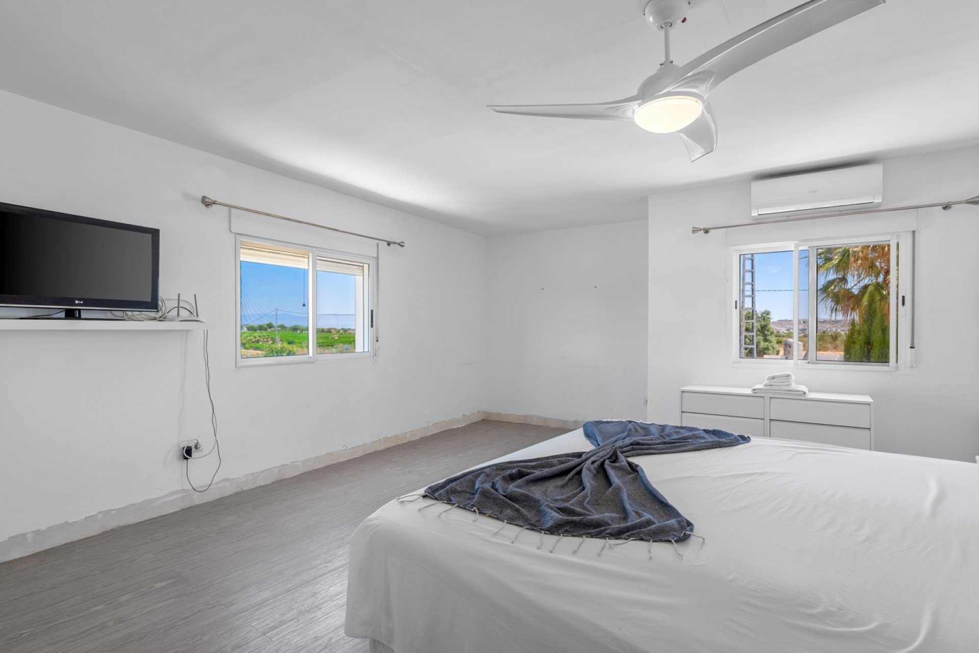 Gensalg - Country House -
Los Montesinos - La Herrada