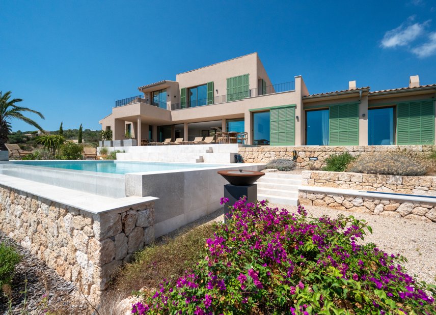 Gensalg - Country House -
Palma - Urbanización Puntiró