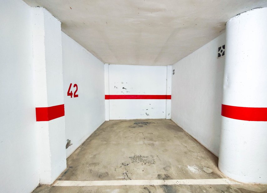 Gensalg - Garage -
Torrevieja - Playa del Cura