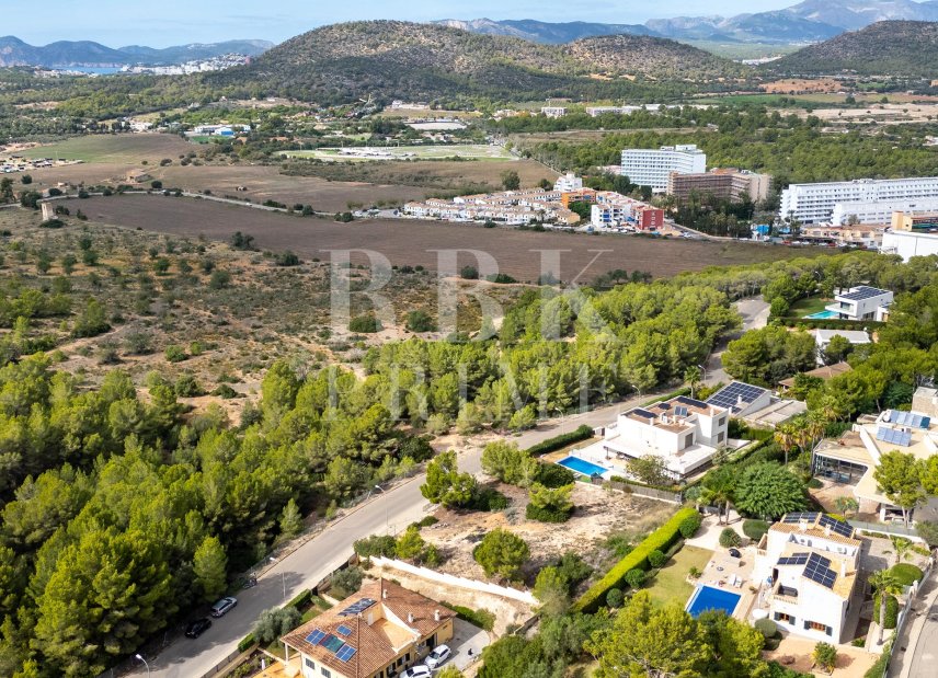 Gensalg - Land -
Calvià - Cala Vinyes