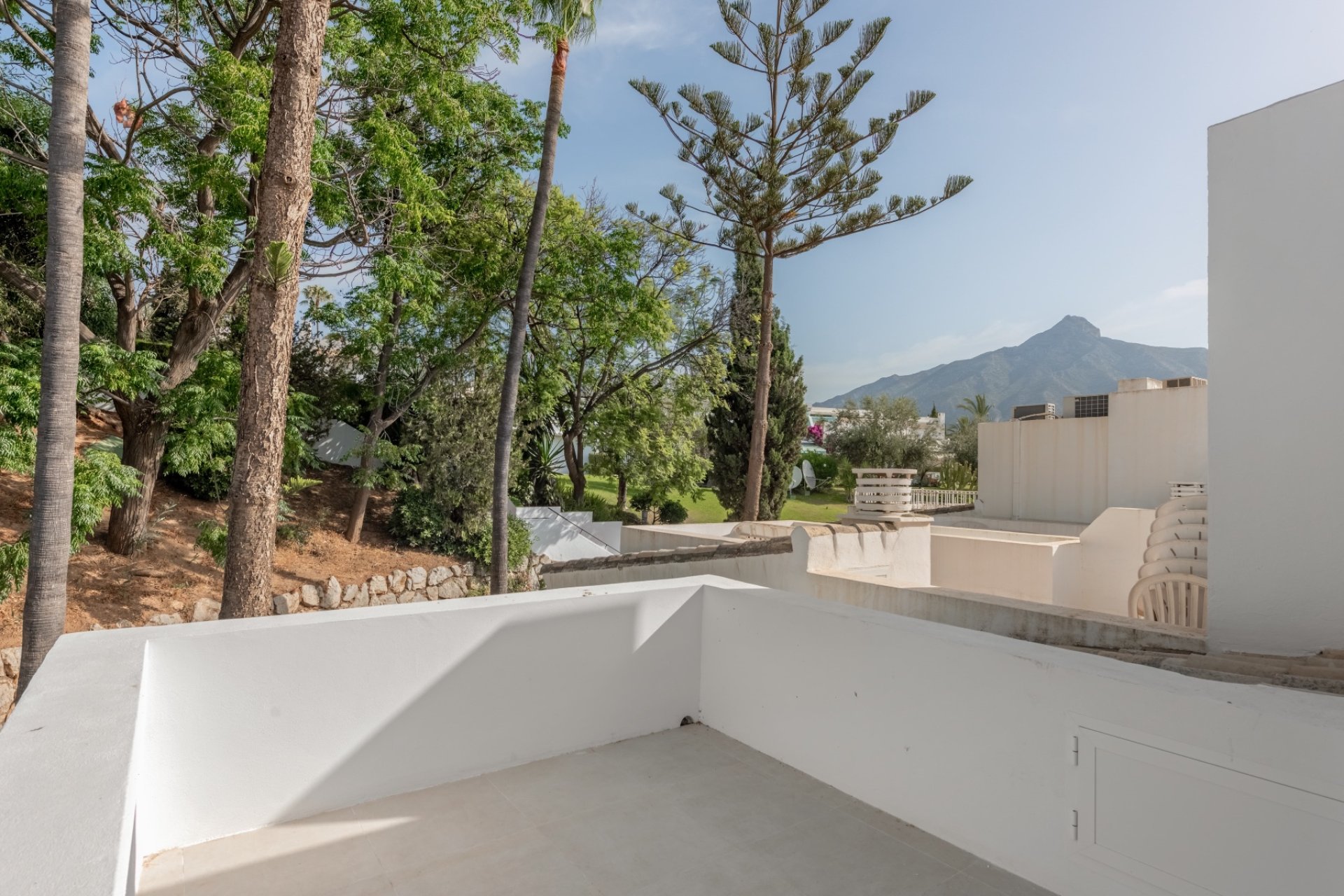 Gensalg - Rækkehus -
Marbella - Nueva Andalucía