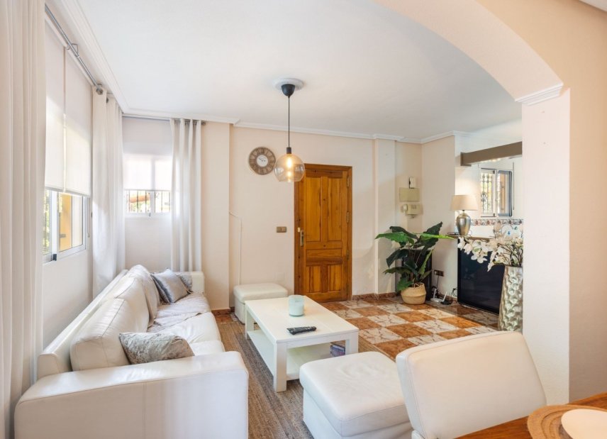 Gensalg - Rækkehus -
Orihuela Costa - La Regia