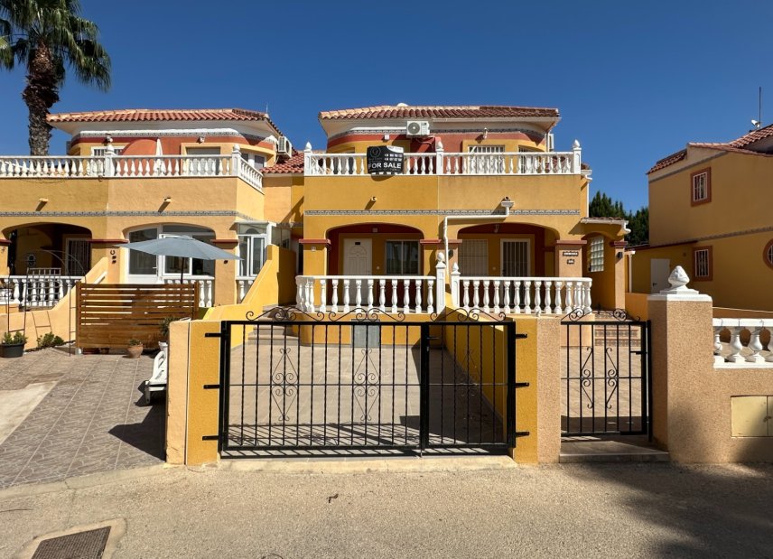 Gensalg - Rækkehus -
Orihuela Costa - La Regia