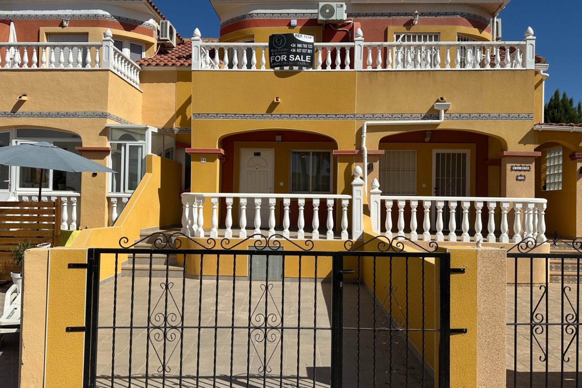 Gensalg - Rækkehus -
Orihuela Costa - La Regia