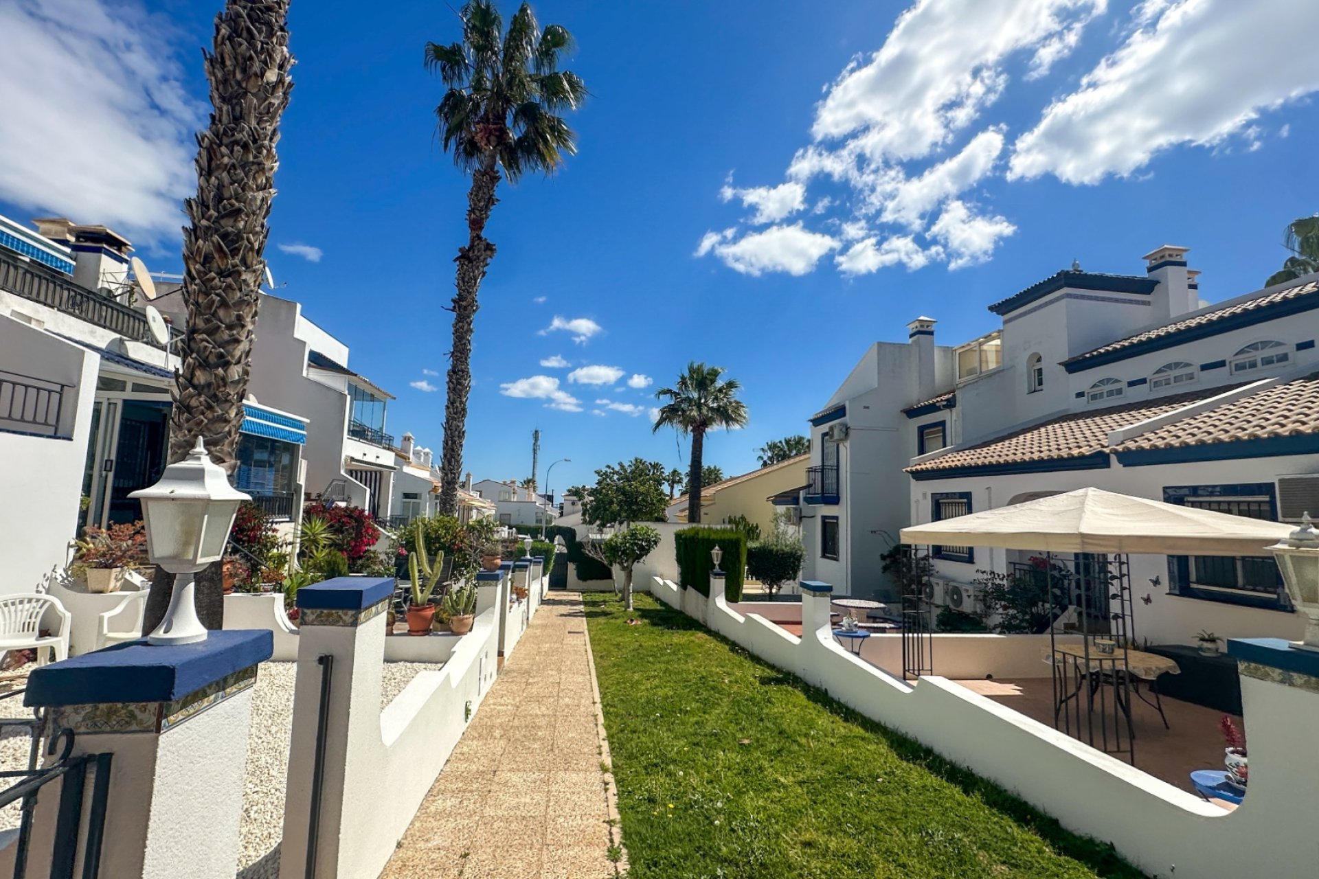 Gensalg - Rækkehus -
Orihuela Costa - Los Dolses