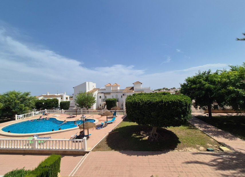 Gensalg - Rækkehus -
San Miguel de Salinas - Bellavista