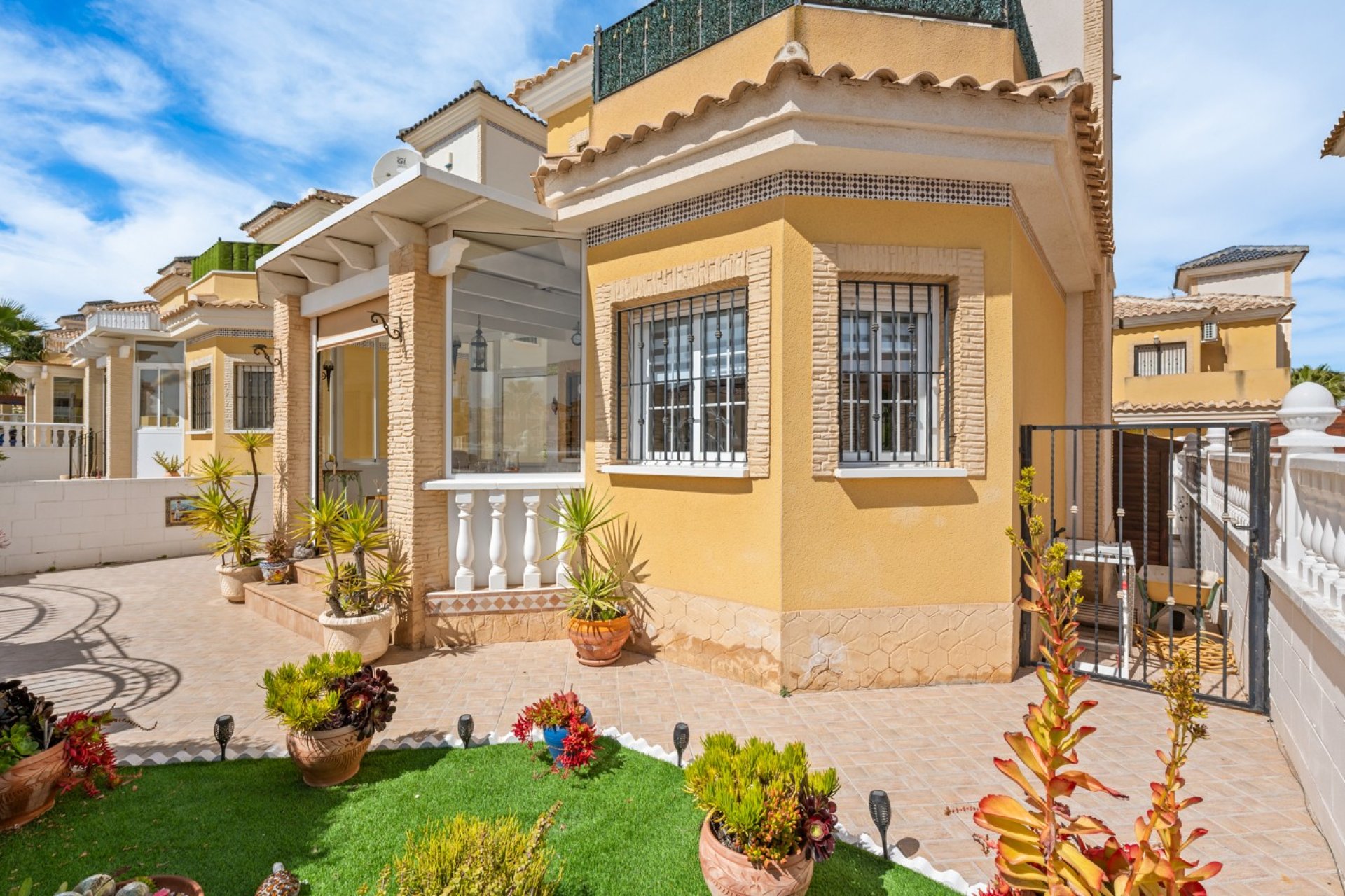 Gensalg - Villa -
Algorfa - Lo Crispin