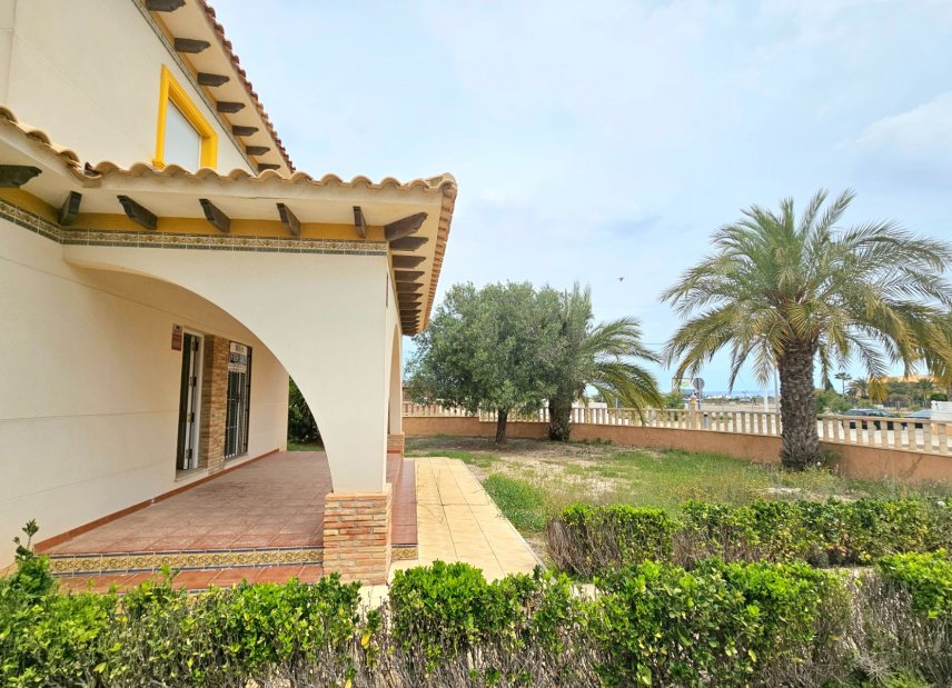 Gensalg - Villa -
Elche - La Marina