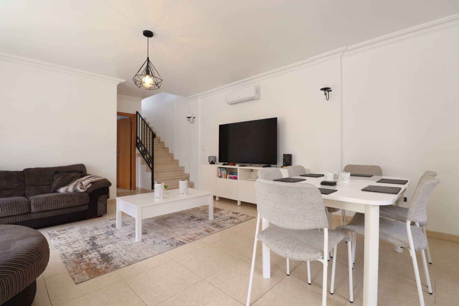 Gensalg - Villa -
Los Montesinos - La Herrada