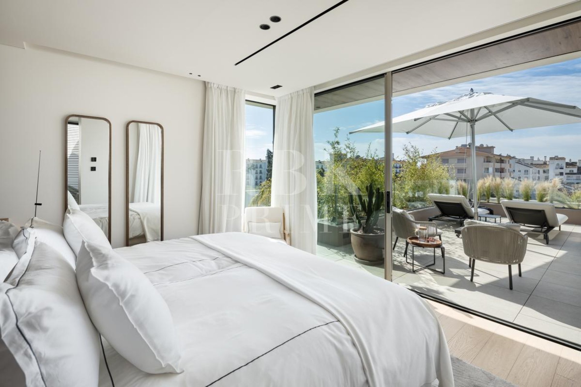 Gensalg - Villa -
Malaga - Nueva Andalucía
