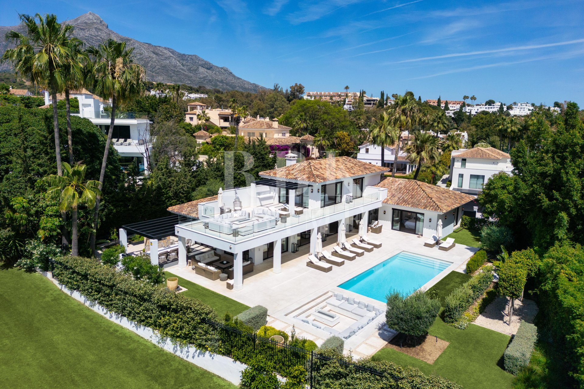 Gensalg - Villa -
Malaga - Nueva Andalucía