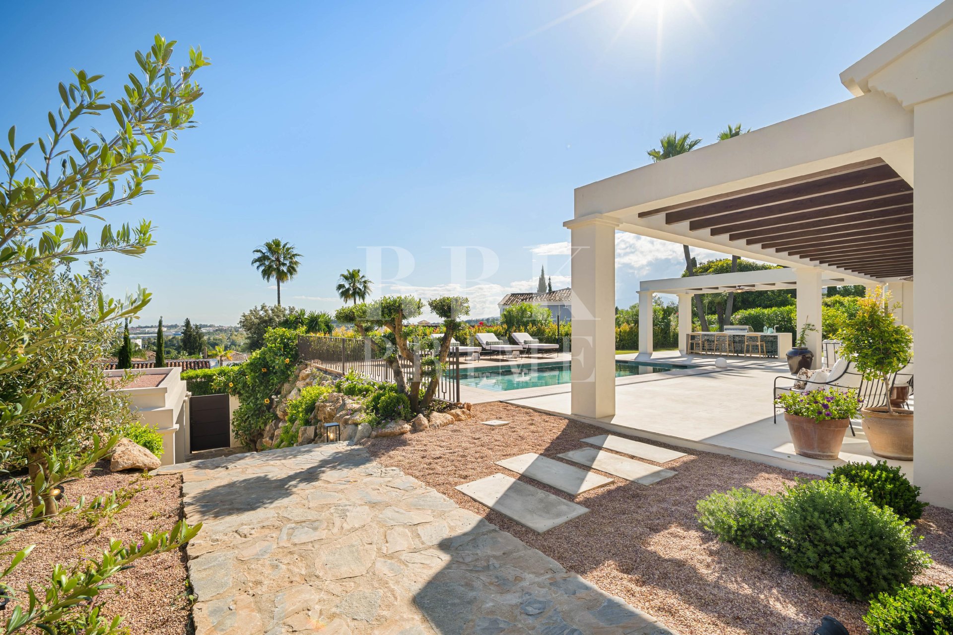 Gensalg - Villa -
Malaga - Nueva Andalucía