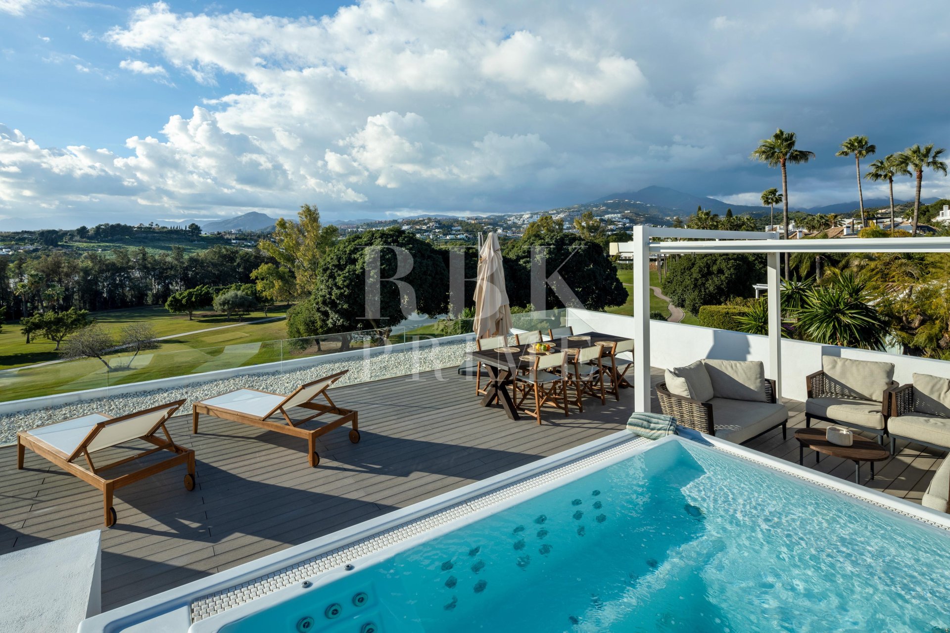 Gensalg - Villa -
Malaga - Nueva Andalucía