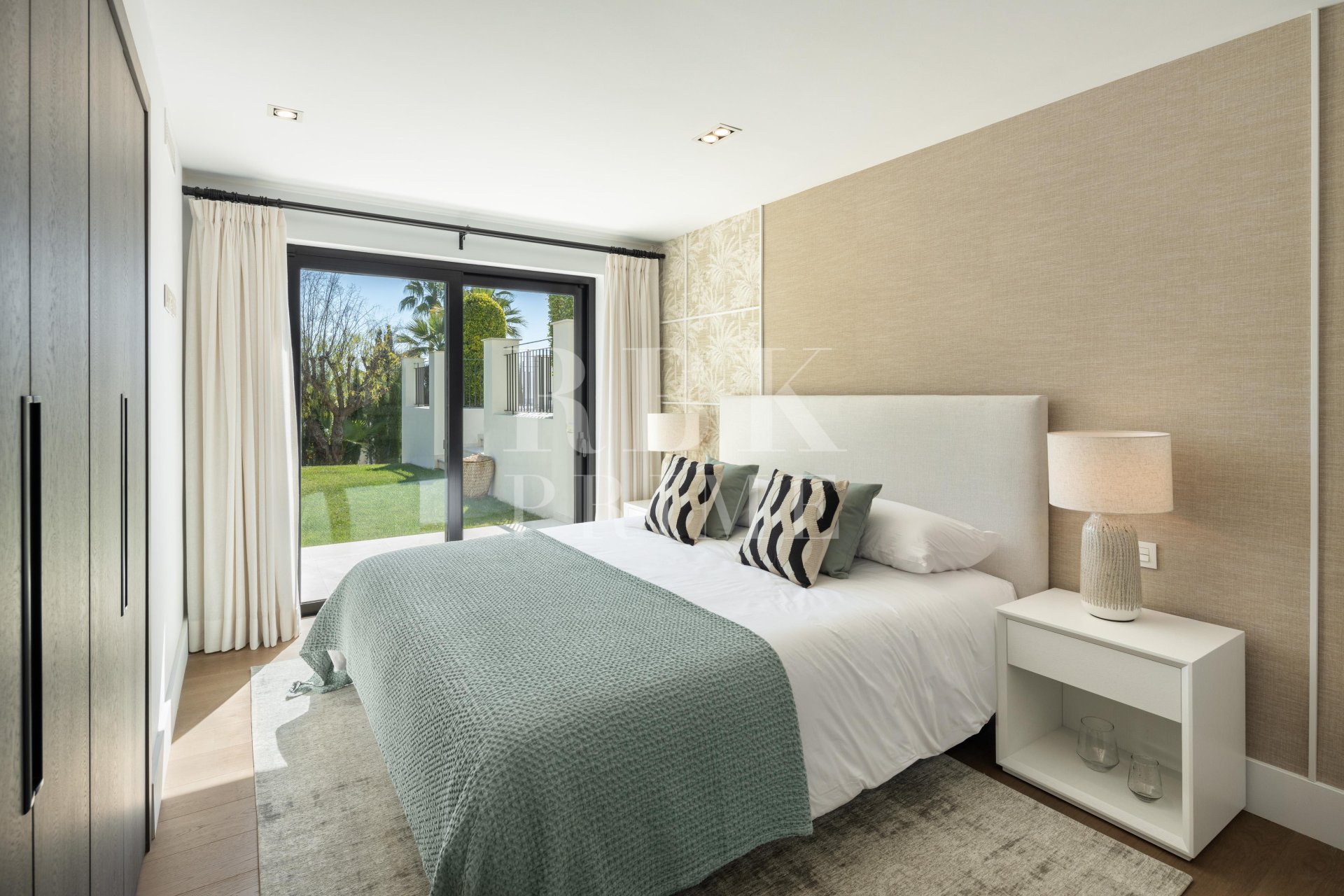 Gensalg - Villa -
Malaga - Nueva Andalucía