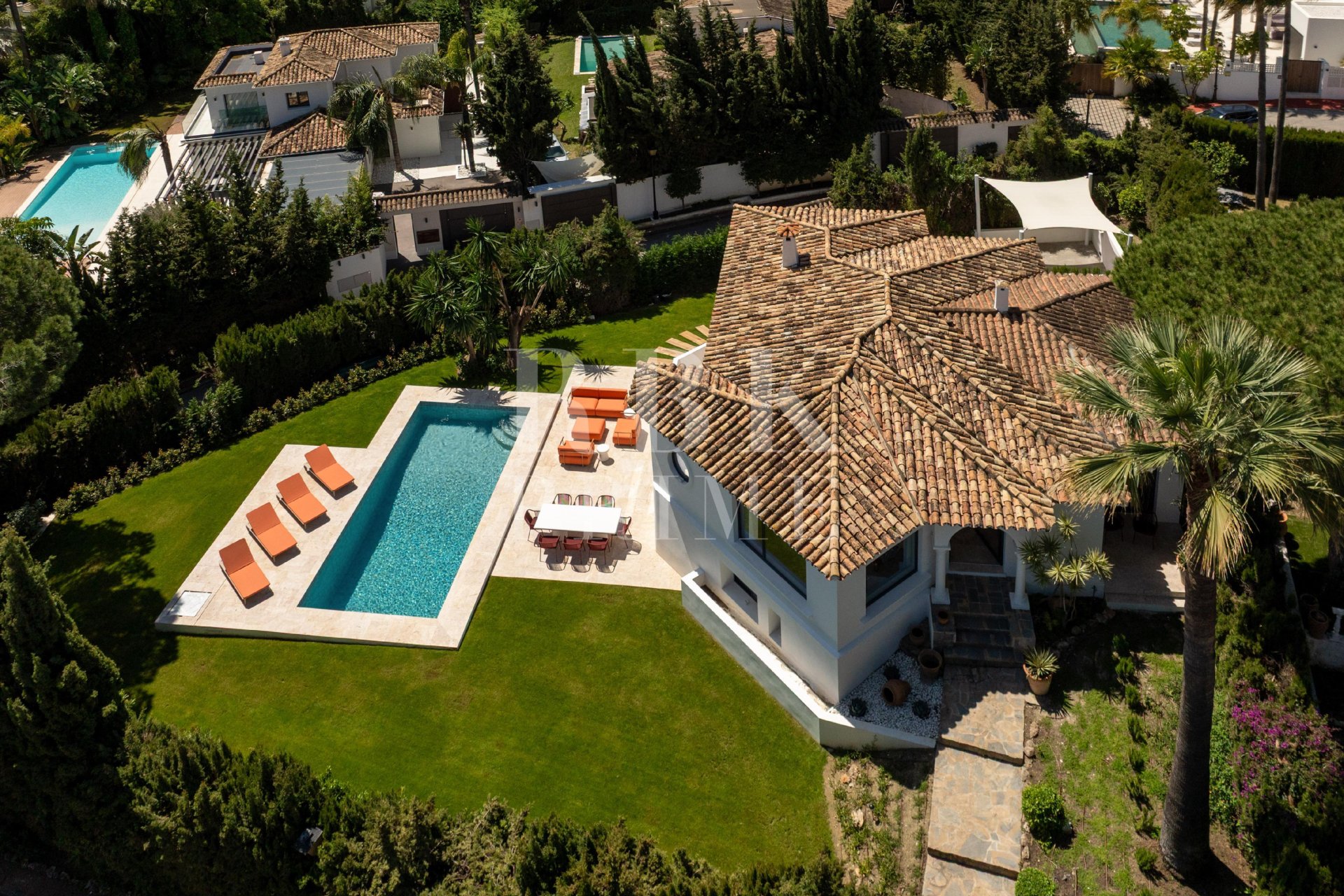 Gensalg - Villa -
Malaga - Nueva Andalucía