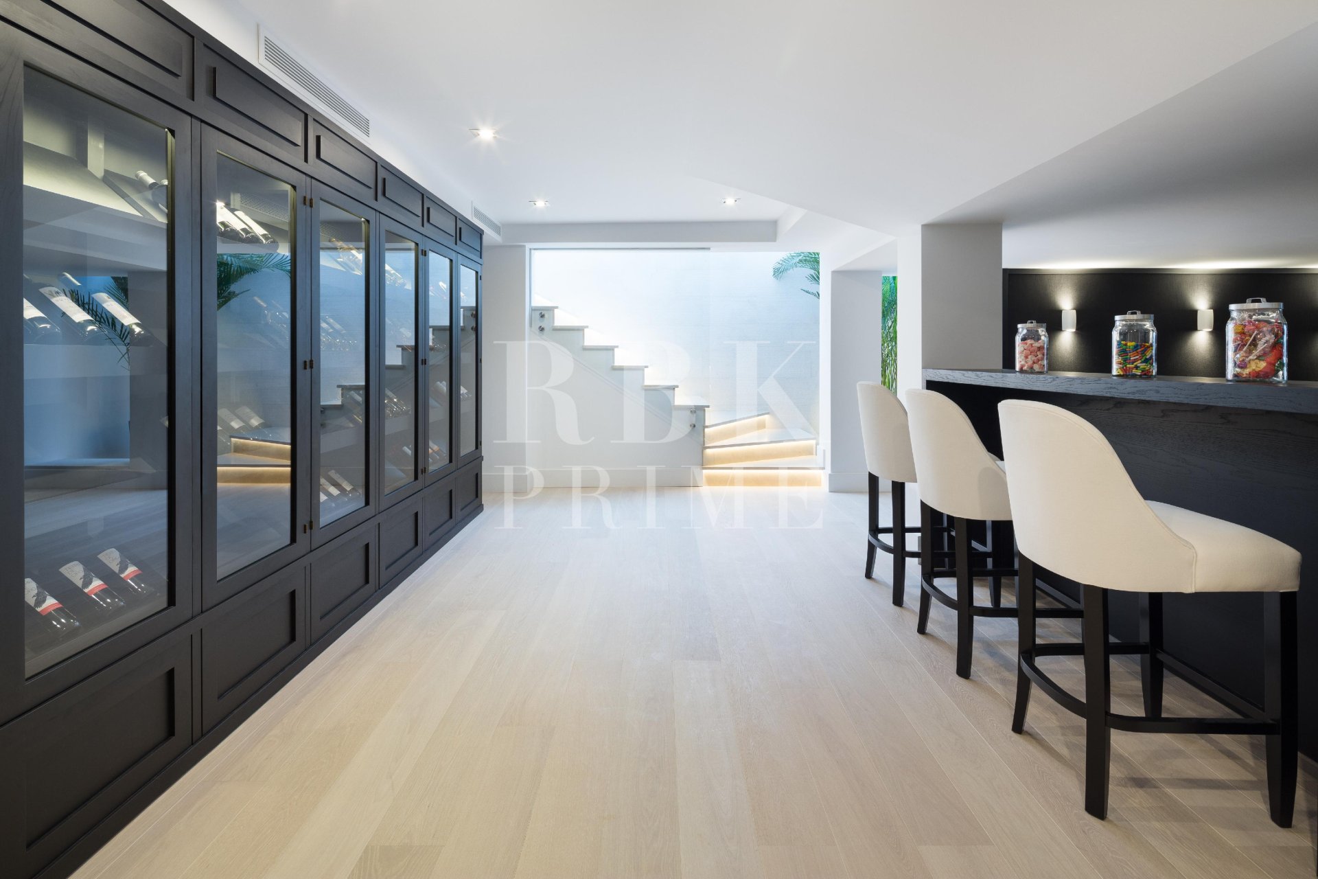 Gensalg - Villa -
Malaga - Nueva Andalucía