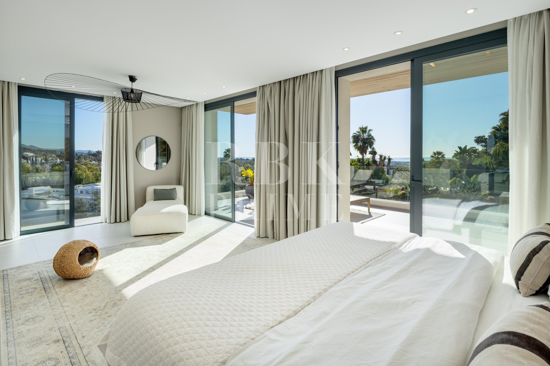 Gensalg - Villa -
Malaga - Nueva Andalucía