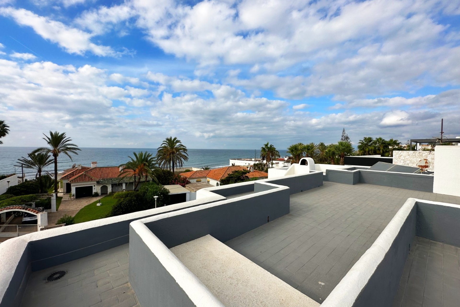 Gensalg - Villa -
Marbella - Las Chapas