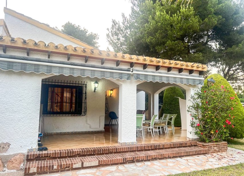 Gensalg - Villa -
Orihuela Costa - Punta Prima