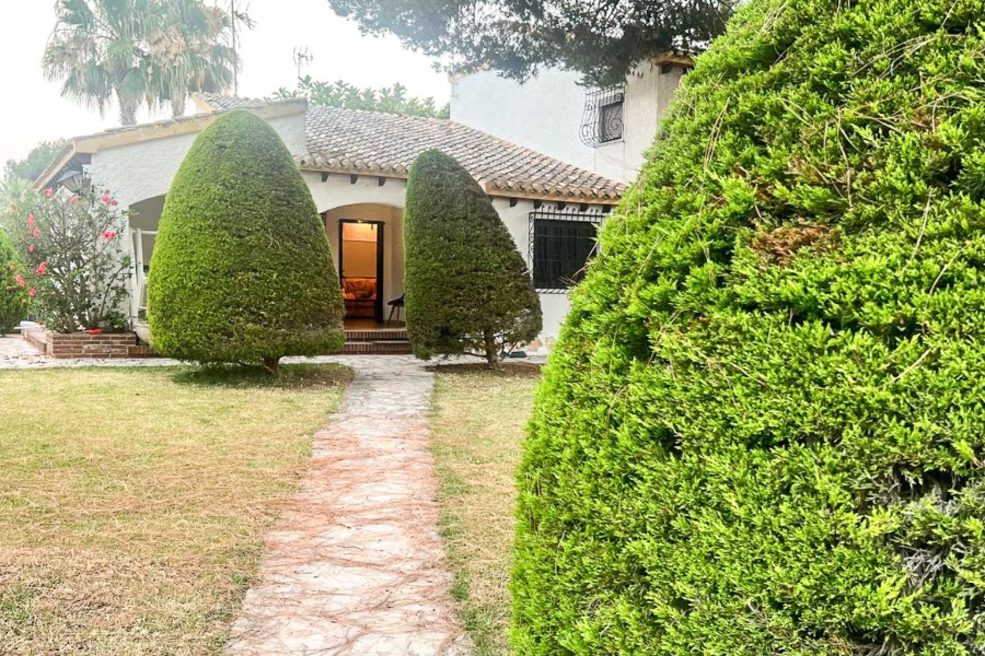 Gensalg - Villa -
Orihuela Costa - Punta Prima