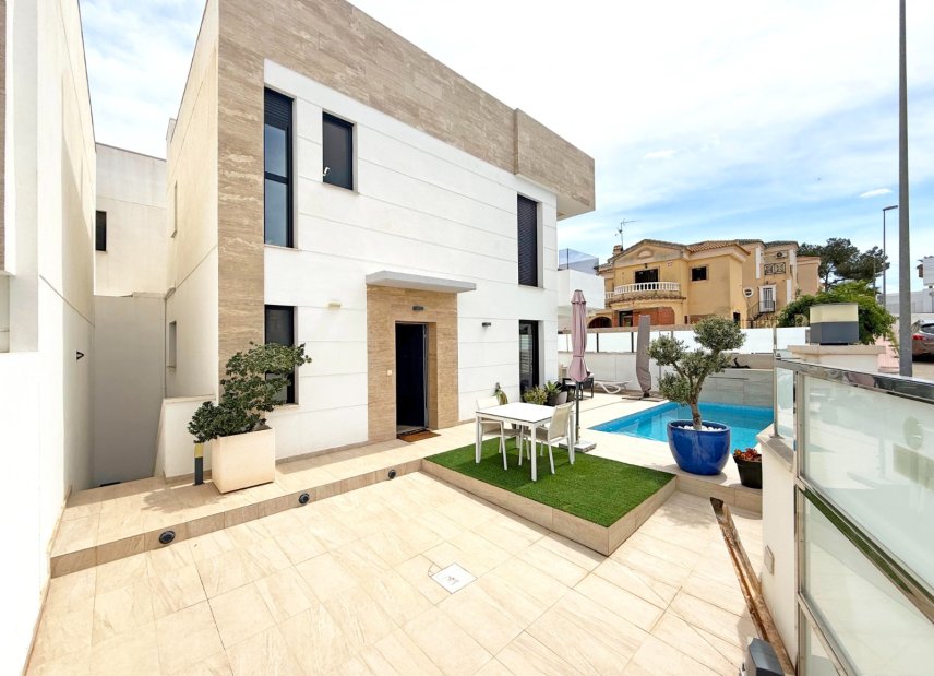 Gensalg - Villa -
Orihuela Costa - Villamartín