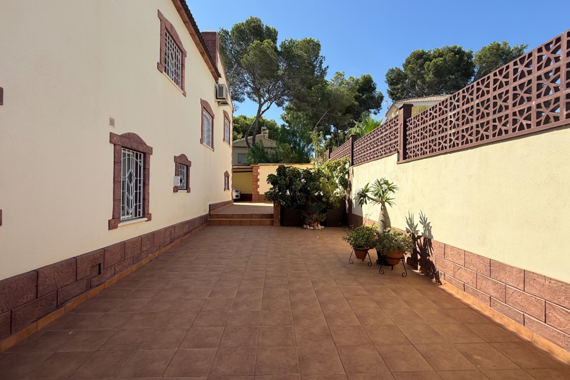Gensalg - Villa -
Torrevieja - Costa Blanca