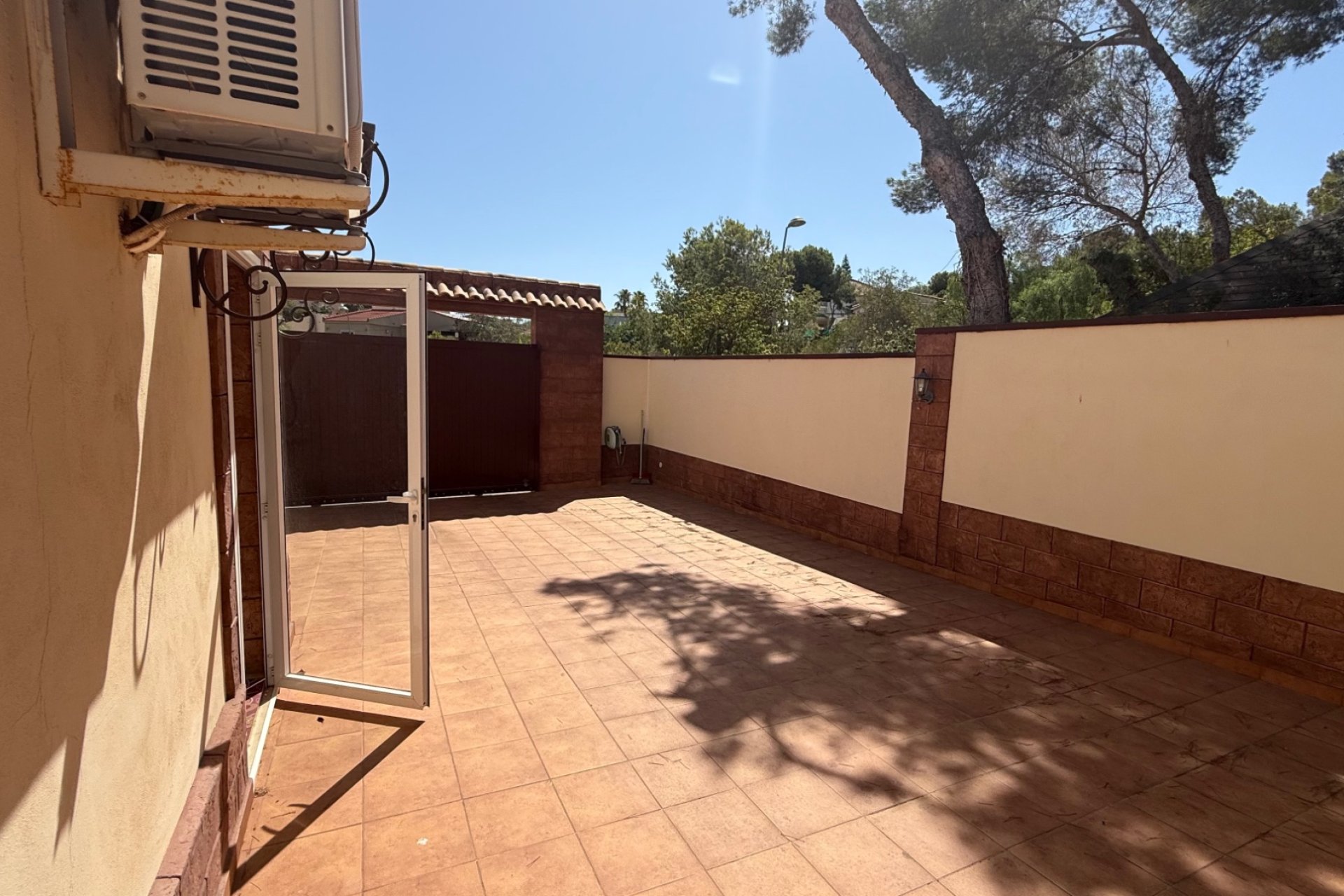 Gensalg - Villa -
Torrevieja - Costa Blanca