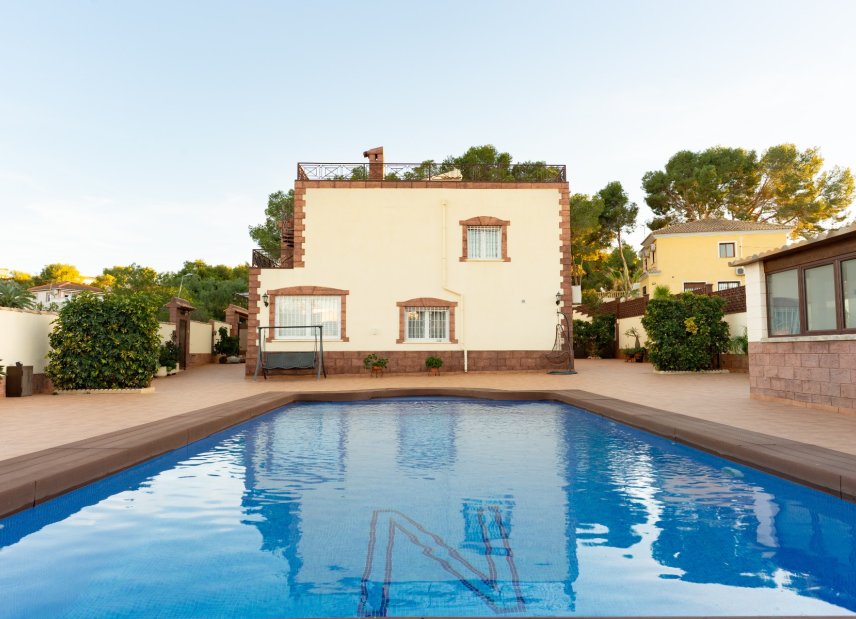 Gensalg - Villa -
Torrevieja - Los Balcones