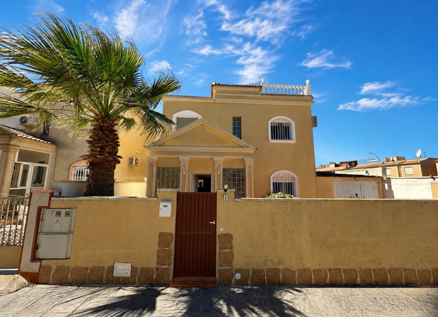 Gensalg - Villa -
Torrevieja - Nueva Torrevieja