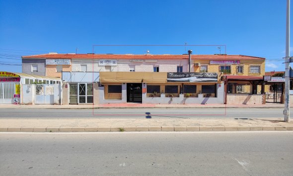 Kommerciel - Gensalg - Torrevieja -
                La Siesta