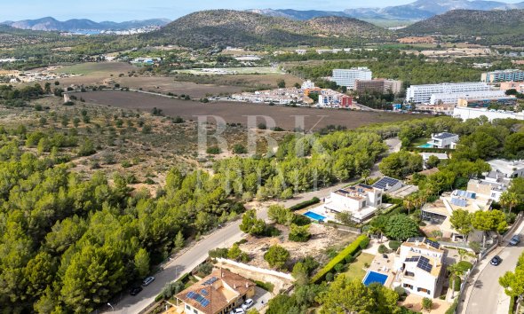 Land - Gensalg - Calvià -
                Cala Vinyes